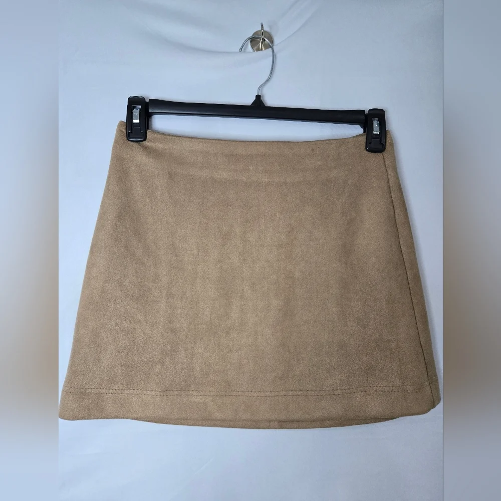 Pink Lily Tan Suede Mini Women's Skirt Size Small - Picture 1 of 5